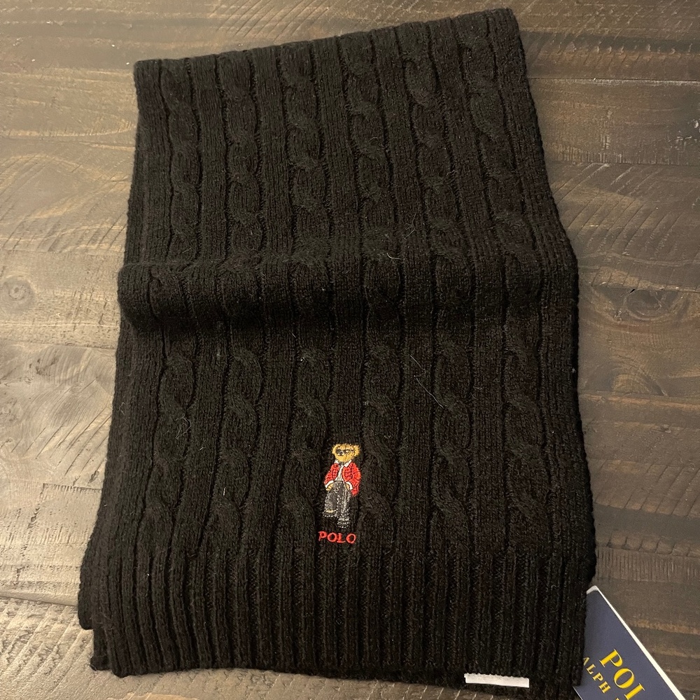 Ralph Lauren Teddy Bear cable knit scarf